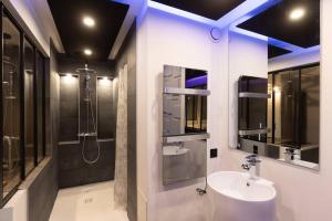 Appartement-jacuzzi love room à 800m du centre