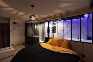 Appartement-jacuzzi love room à 800m du centre