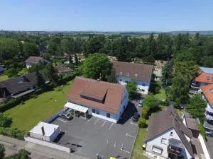 Hotel Attaché - Рюссельсгайм