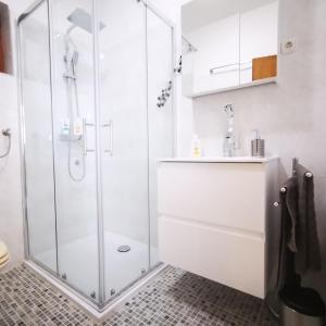 Apartment olive tree garden&poll view 4 plus 2, 130 m2 with tiki bar