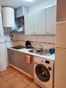 CASA BAJA EXTRAORDINARIA EN URBANIZACIÓN NATURISTA!