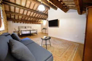 Doppel-/Zweibettzimmer mit Poolblick