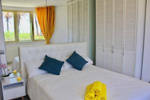 Frontline sea in the center of Puerto Banus.2bedrooms -Garden