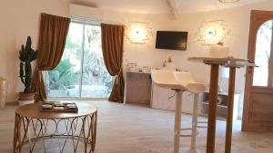 Appartements Studio villa chateau Currault : photos des chambres