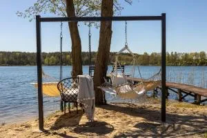 Apartament nad jeziorem Sukiel z własną plażą - Dywity