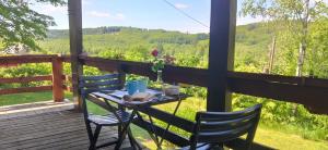 Sejours chez l'habitant Chambre privee dans chalet au calme : photos des chambres