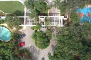 Residencial con seguridad y áreas recreativas.