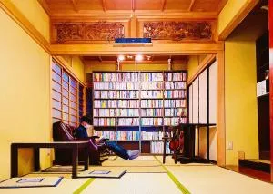 泊まれる図書館 寄処 -yosuga- - Yokamachi