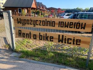Pod Dębami Wicie domki drewniane nad morzem
