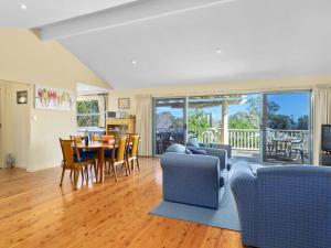 22 Broadbeach Drive