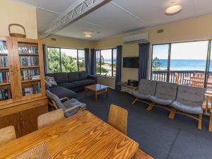 Sandy Feet 31 Gold Coast Drive