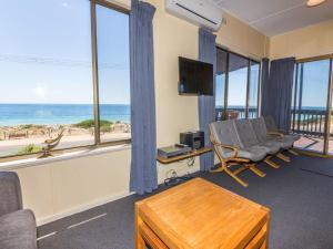 Sandy Feet 31 Gold Coast Drive