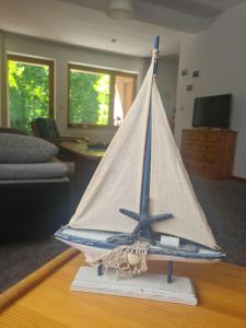 Schickebude-Steinhude-1-400m-zum-naechsten-oeffentlichen-Wasserzugang-5-Minuten-zur-Badeinsel-ruhige-Lage-mit-schoenem-Aussenbereich