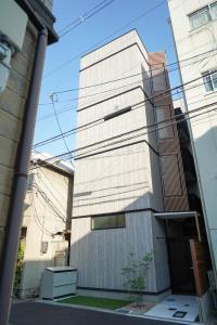 Koti Sopo Universal Bay 3 by Liaison