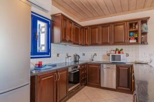 Armiriki Home with sea views, 50m from St Nikolaos Port