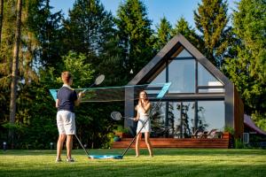 NATERIA DOMEK NAD JEZIOREM