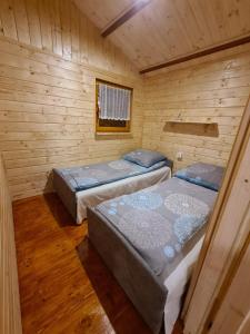 Siedlisko nr 4A nad jeziorem Skarlińskim jezioro mazury domki letniskowe