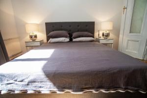 Charming flat close to Danube and 4-Seasons Hotel