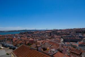 Lisbon Panoramic View -3Bedrs+3Baths+ Balconies+AC