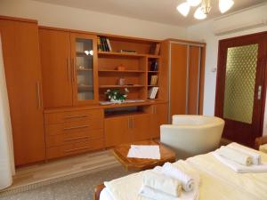 Apartment in Malinska with Seaview, Terrace, WIFI, Washing machine (4690-1)