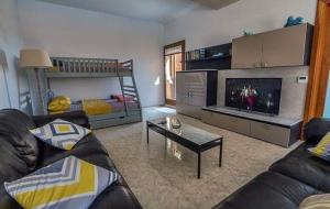 Fort Chambray Harbor Breeze