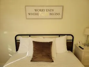 Relaxing, Comfortable, Private Bedroom - College Park