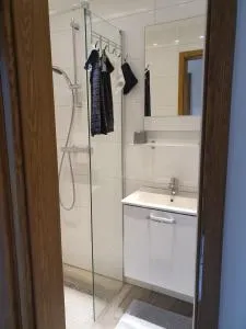 Mosel-Ina - Альф