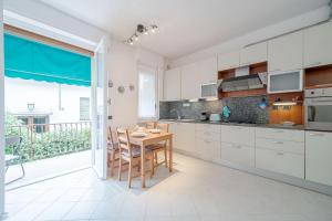 Santa Margherita Quiet Apartment with Balcony