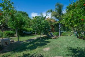 House With Garden And Sea View