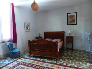 Sejours chez l'habitant Maison Momes : Chambre Familiale