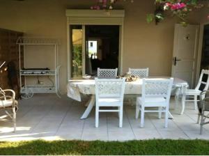 Maisons de vacances Maison de 2 chambres avec vue sur la mer jardin clos et wifi a Poggio Mezzana : photos des chambres