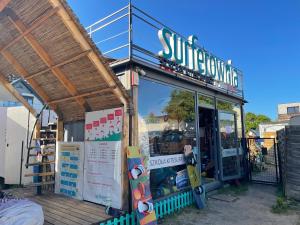 Surf Wioska Jastarnia przyczepa Sun De Miro