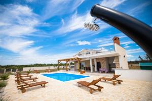 Villa Iva with heated pool