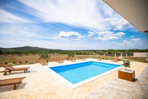 Villa Iva with heated pool