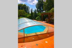 Maisons de vacances Villa Lilly 2 piscine et jardin prive 8 chambres : photos des chambres