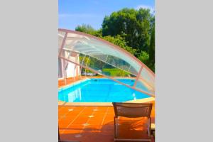 Maisons de vacances Villa Lilly 2 piscine et jardin prive 8 chambres : photos des chambres