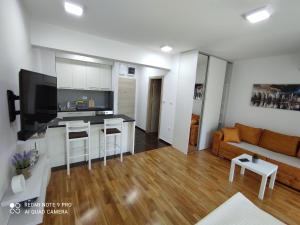 Comfort studio with sea view and swimming pool