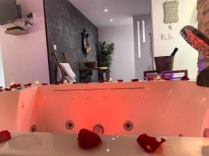 Maisons d'hotes Les Nuits d Olympe - Suite & Spa privatif : photos des chambres