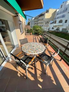 Piso a 150 mts de la playa con espectacular terraza y WIFI