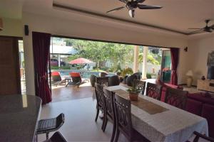 4 Bedroom Villa 4-30 seconds walk to the beach SDV025-By Samui Dream Villas
