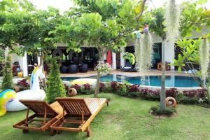 4 Bedroom Villa 4-30 seconds walk to the beach SDV025-By Samui Dream Villas