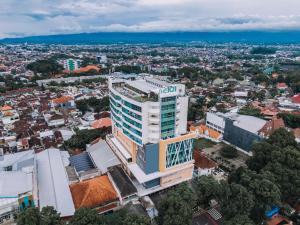 THE 1O1 Malang OJ