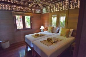 3 Bedroom Beach Front Villa 5 with 2 pools P3 SDV026-By Samui Dream Villas