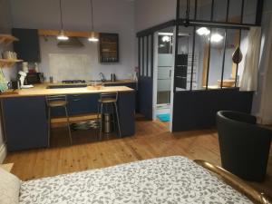 Maisons d'hotes STUDIO INDEPENDANT ET TINY HOUSE DANS FERME 18eme : photos des chambres