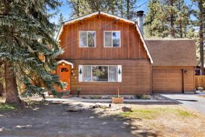 Three-Bedroom House room in Bella Bear #2029 by Big Bear Vacations