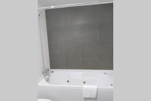 Apartment in the center next to the parliament