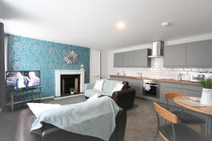 Central Serviced Apartments by Roomsbooked