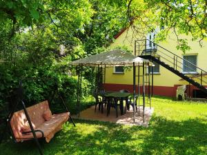 Twins House - Dorka Apartman