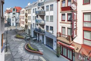 Modern Apartment with Balcony in Świnoujście Center by Renters