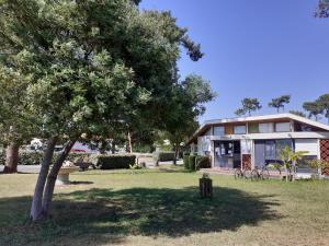 Villages vacances Residence Sous les Pins (by Popinns) : photos des chambres